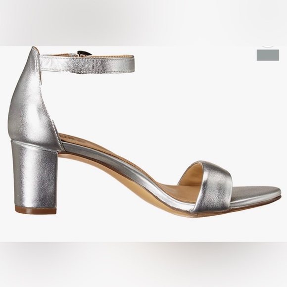 Naturalizer Women's Joy Dress Sandals sz 8 Medium, Silver - Picture 2 of 2